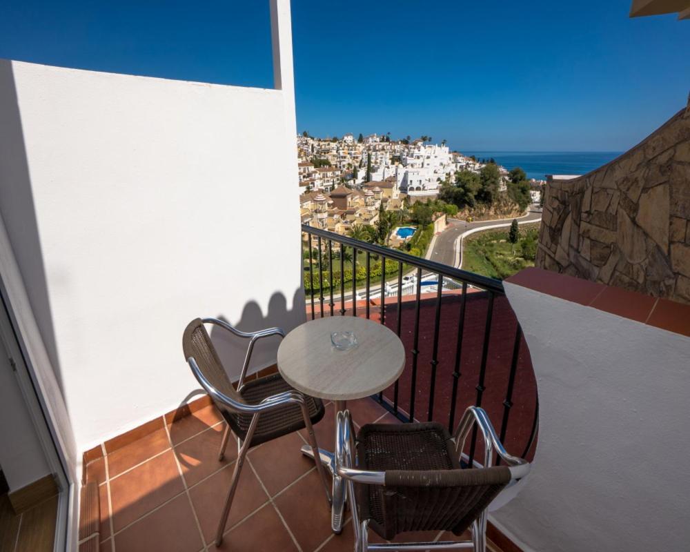 Hostal Casa Mercedes Nerja Zewnętrze zdjęcie